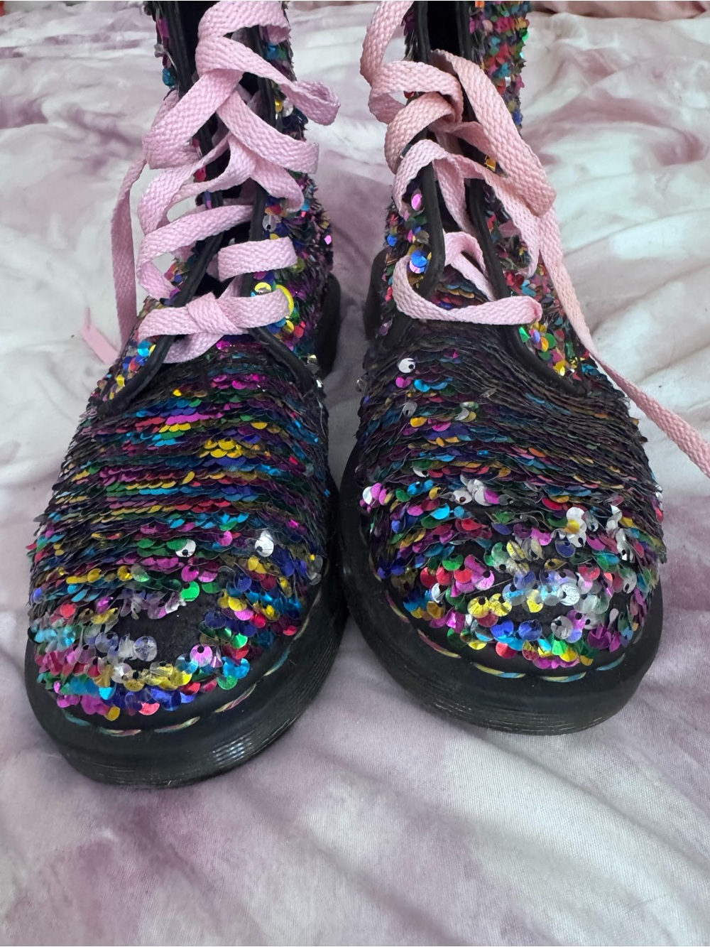 Dr Martens (Doc Martens) Sequin Combat Boots Multi Rainbow to Silver flip sequin - Picture 10 of 10
